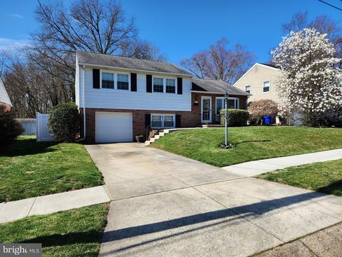 24 Holly Hill Rd, Wilmington, DE 19809