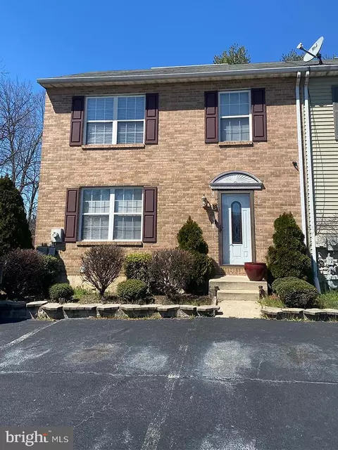 18 Pepperwood Ln, Bear, DE 19701