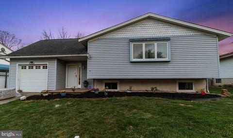 31 Spectrum Dr, Newark, DE 19713