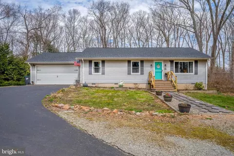 111 Kingston Dr, Bear, DE 19701 photo 2