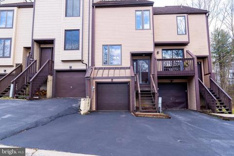 3203 Champions Dr, Wilmington, DE 19808