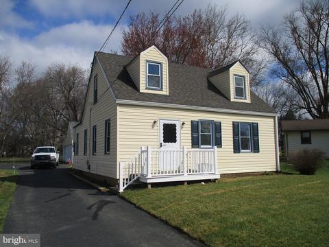 317 Old Porter Rd, Bear, DE 19701