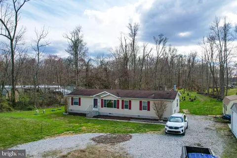 6106 Summit Bridge Rd, Townsend, DE 19734 photo 3