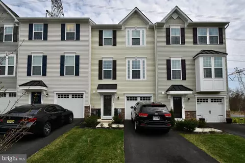 1904 Spearfish Ct, Newark, DE 19702