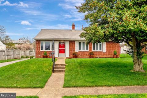 206 Hazlett Rd, New Castle, DE 19720