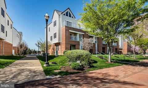 187 Christina Landing Dr, Wilmington, DE 19801