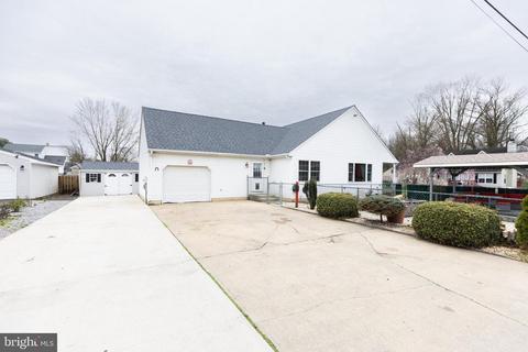 44 Betts Ave, New Castle, DE 19720