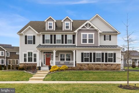 557 Spring Hollow Dr, Middletown, DE 19709