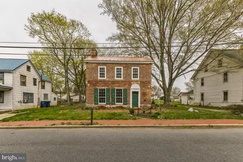 213 N Main St, Saint Georges, DE 19733
