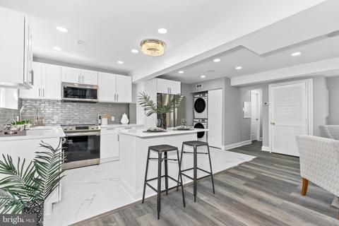 27 Plover Cir, Newark, DE 19702