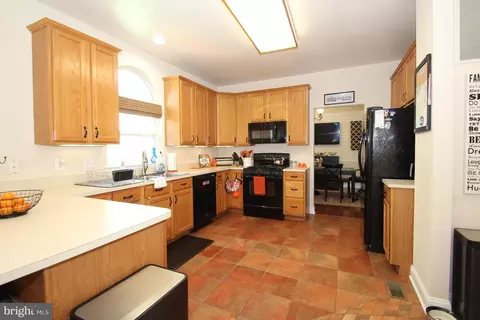 313 Joy Ct, Bear, DE 19701 photo 6