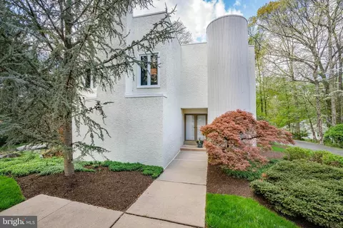 707 Foxdale Rd, Wilmington, DE 19803