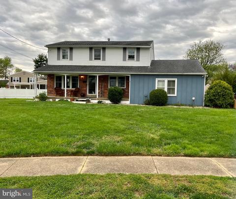 108 Ash Ave, Newark, DE 19711