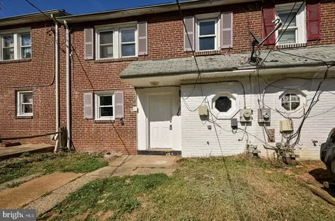 16 S Pennewell Dr, Wilmington, DE 19809