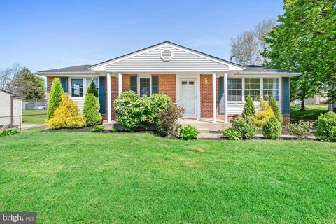 300 Brewster Dr, Newark, DE 19711