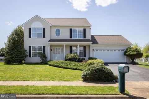 104 Lakeside Dr, Middletown, DE 19709