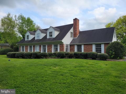 35 Carriage Ln, Newark, DE 19711