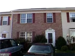 45 Shadow Ln, Bear, DE 19701