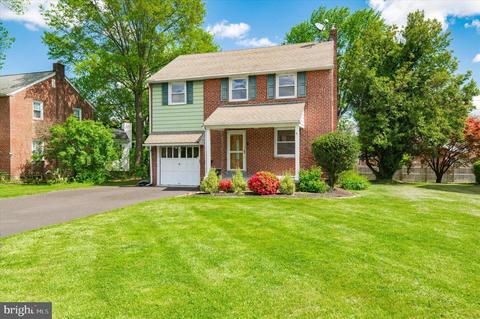 27 Rolling Rd, Claymont, DE 19703