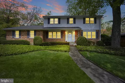 2413 Kingman Dr, Wilmington, DE 19810