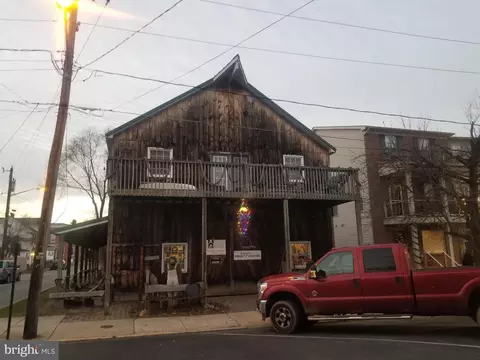 124 N Clinton St N, Delaware City, DE 19706