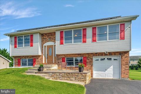 206 Mount Vernon Dr, Bear, DE 19701