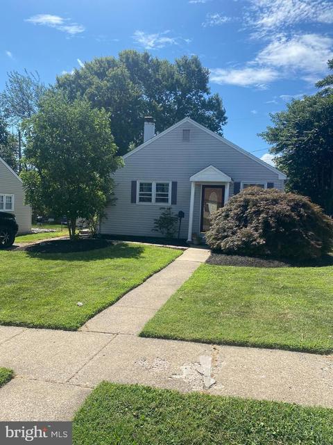 16 Richard Rd, New Castle, DE 19720