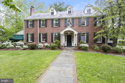 909 Stuart Rd, Greenville, DE 19807