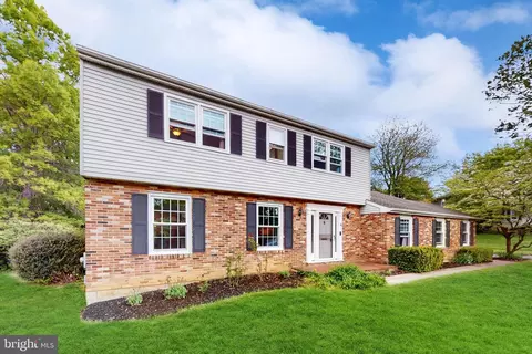 4 Hempsted Dr, Newark, DE 19711