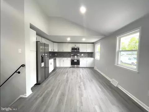 19 E Stephen Dr, Newark, DE 19713 photo 5