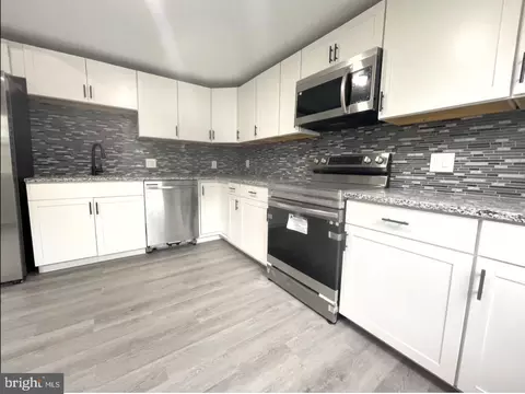 19 E Stephen Dr, Newark, DE 19713 photo 2