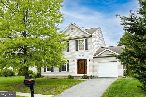 419 S Barrington Ct, Newark, DE 19702