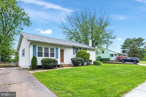 134 E Rutherford Dr, Newark, DE 19713