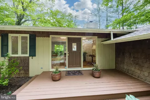 300 Center Hill Road Rd, Wilmington, DE 19807