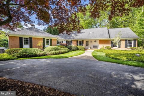 1007 Warwick Ln, Wilmington, DE 19807