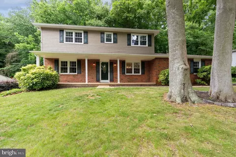 401 Dove Dr, Newark, DE 19713