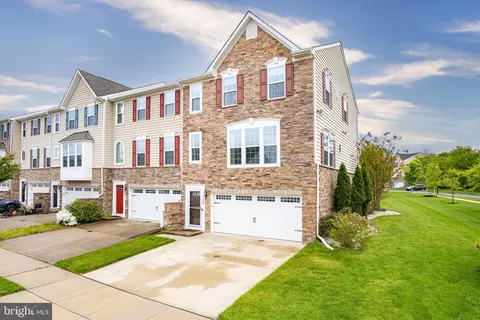 1200 Madison Ln, Hockessin, DE 19707