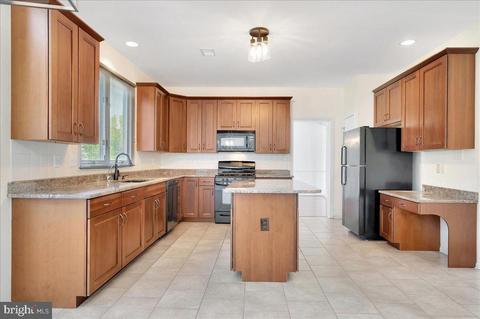 21 E Periwinkle Ln, Newark, DE 19711 photo 13