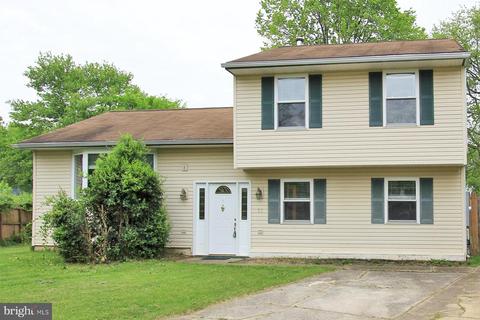 11 Newgate Ln, Newark, DE 19713