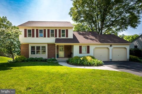 46 Winding Hill Dr, Hockessin, DE 19707