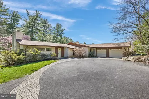 203 Owls Nest Rd, Wilmington, DE 19807