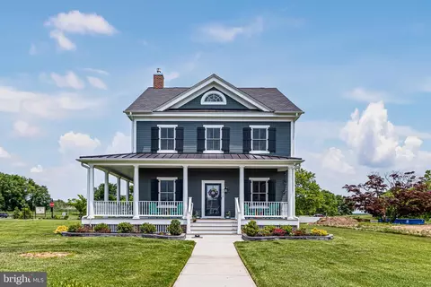 1316 Officers Row, Delaware City, DE 19706