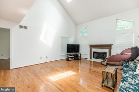 39 E Moyer Dr, Bear, DE 19701 photo 17