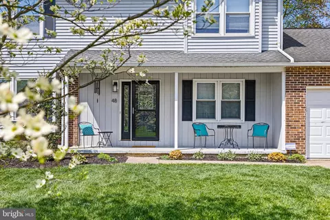 48 Danvers Cir, Newark, DE 19702 photo 2