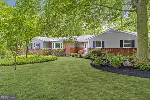 104 Canterbury Dr, Wilmington, DE 19803