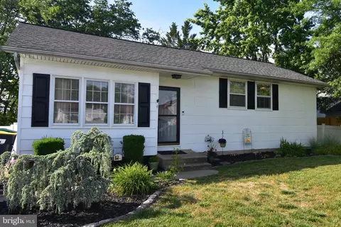 4 E Rutherford Dr, Newark, DE 19713 photo 2