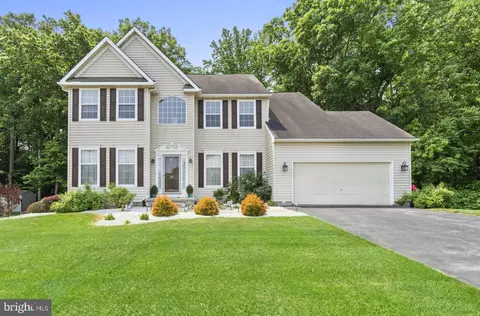 21 Rose Hill Dr, Bear, DE 19701