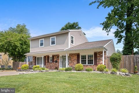 26 Ardmore Rd, Newark, DE 19713