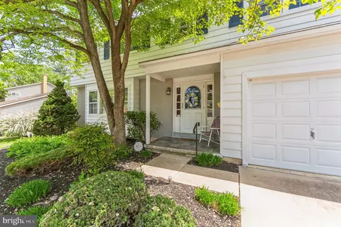 109 Amherst Dr, Newark, DE 19711