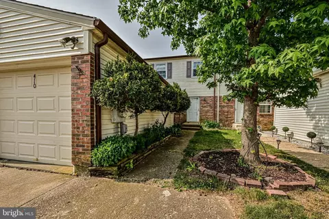 410 Shai Cir, Bear, DE 19701